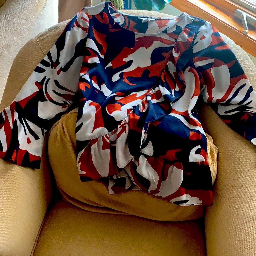 Multi colored navy blue blouse